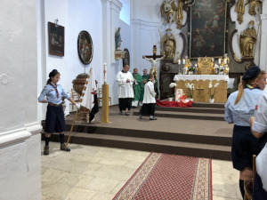 3.8.2022 prišiel do našej farnosti vladyka<br />Cyril Vasiľ SJ 1